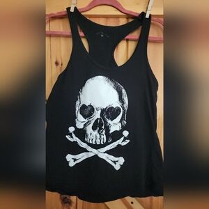 Never Worn- Medium Tank